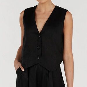 DISSH black linen vest
